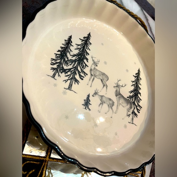 Grace Bake Shop Reindeer & Pine Tree Snowflake Scene Baking Dish Pie/Quiche NEW - Picture 6 of 9